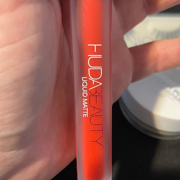 Unused makeup and skincare - Picture 7 of 10